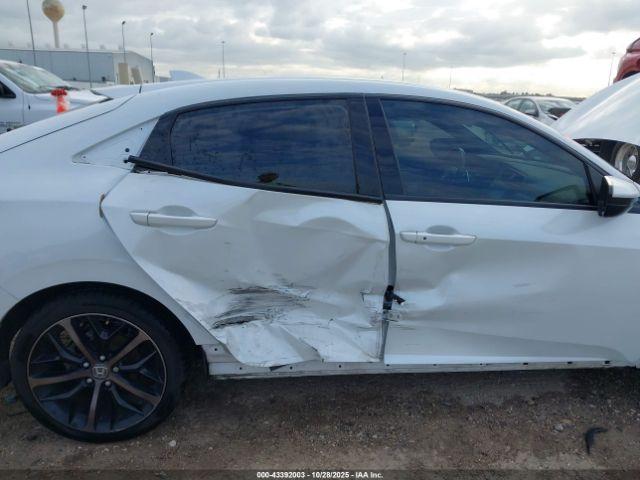 Honda Civic Sport Image 12