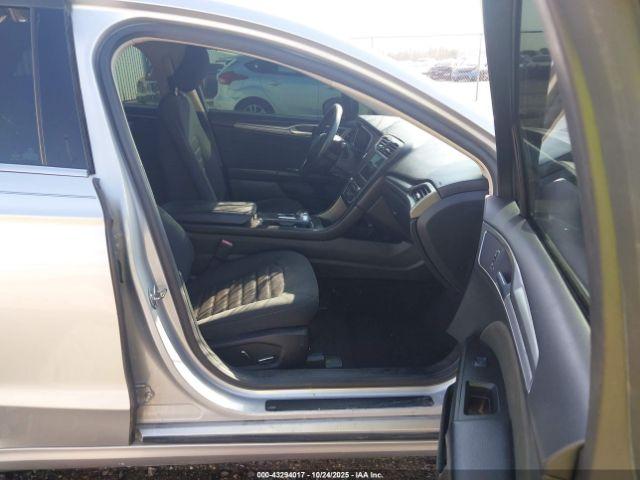 Ford Fusion Se Image 9