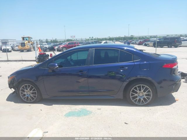 Toyota Corolla Se Image 11