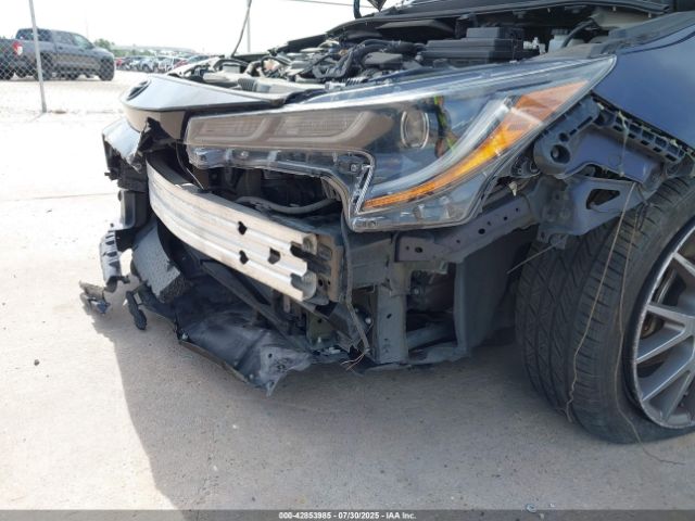 Toyota Corolla Se Image 17