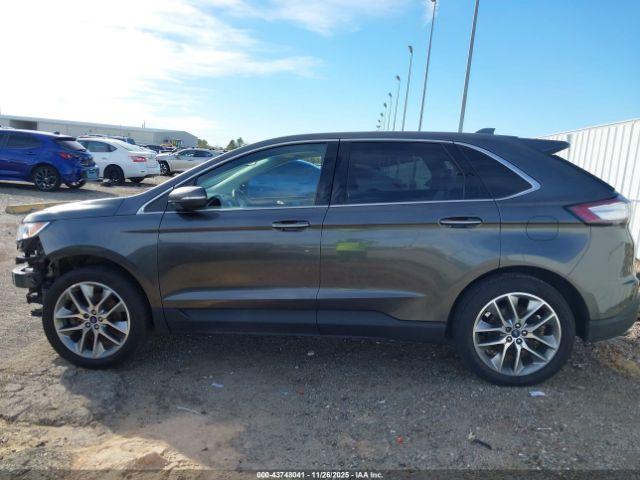 Ford Edge Titanium Image 14