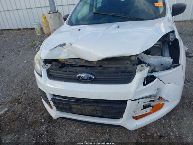 Ford Escape S Image 15