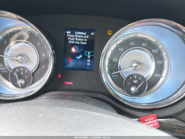 Chrysler 300 Motown Image 6