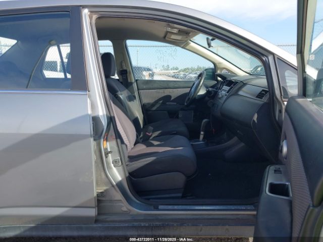 Nissan Versa 1.8sl Image 4