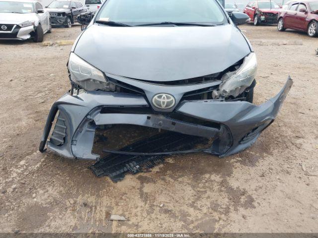 Toyota Corolla Se Image 8