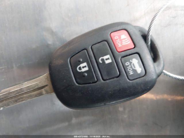 Toyota Corolla Se Image 13