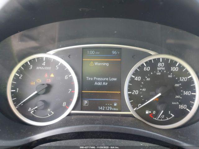 Nissan Sentra S Image 10