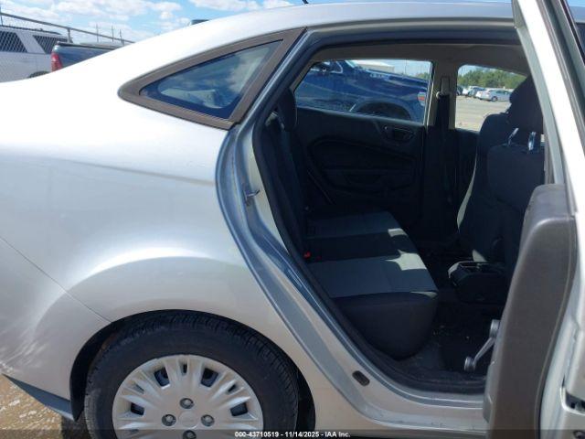 Ford Fiesta S Image 9