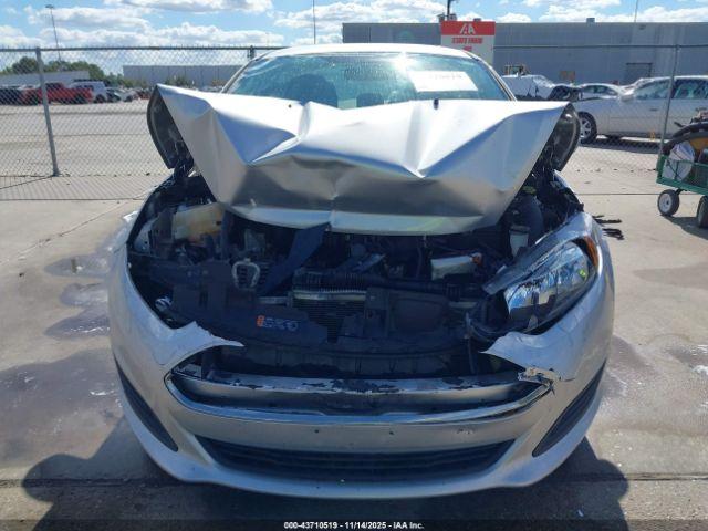 Ford Fiesta S Image 13