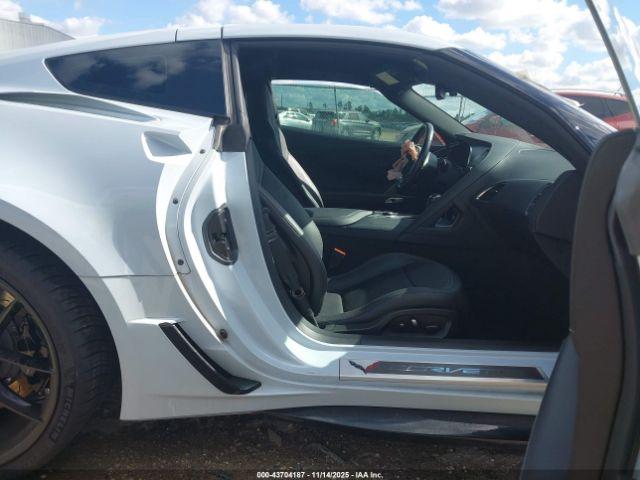 Chevrolet Corvette Grand Sport Image 8