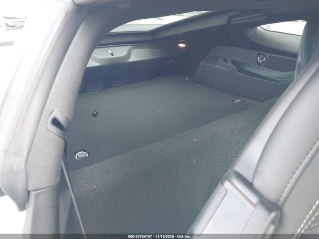 Chevrolet Corvette Grand Sport Image 9