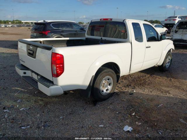 Nissan Frontier S Image 15