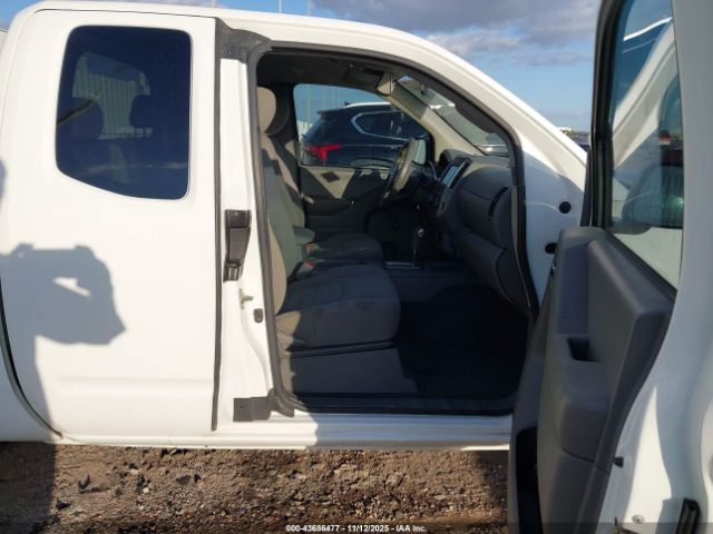 Nissan Frontier S Image 14