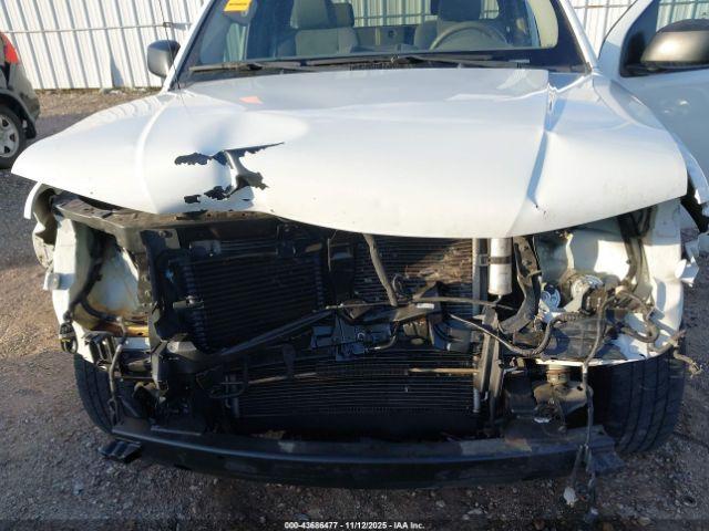 Nissan Frontier S Image 12