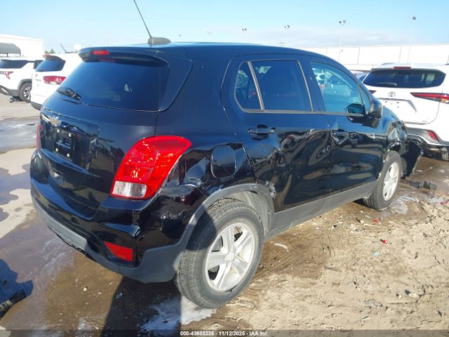 Chevrolet Trax Ls Image 3