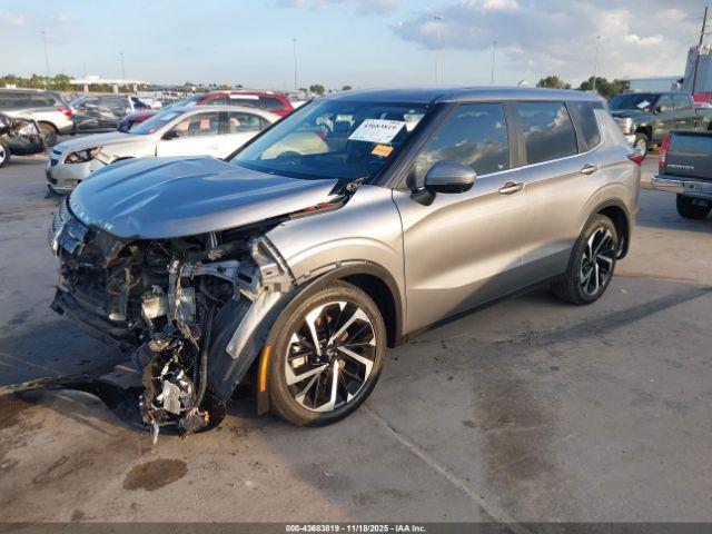 Mitsubishi Outlander Image 3