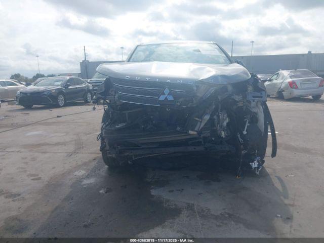 Mitsubishi Outlander Image 6