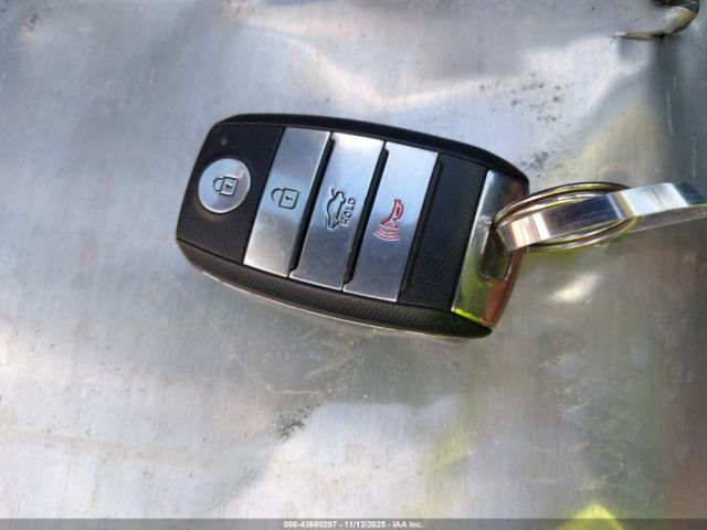 Kia Optima Sx Turbo Image 10