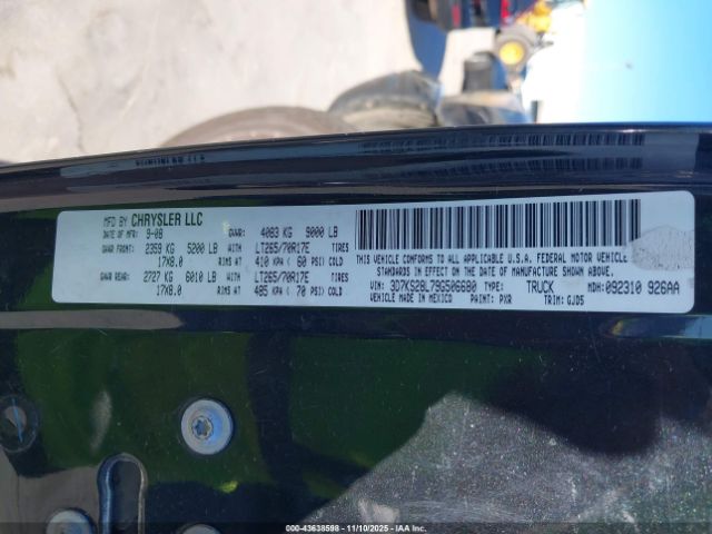 Dodge Ram 2500 Laramie Image 7