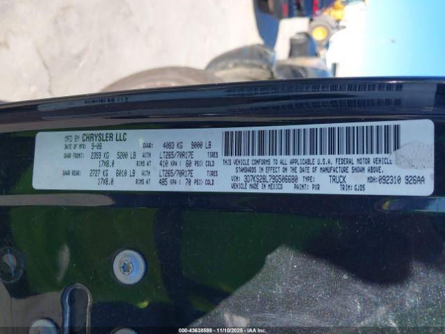 Dodge Ram 2500 Laramie Image 7