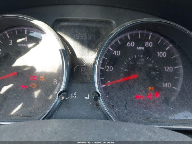 Nissan Versa Image 14