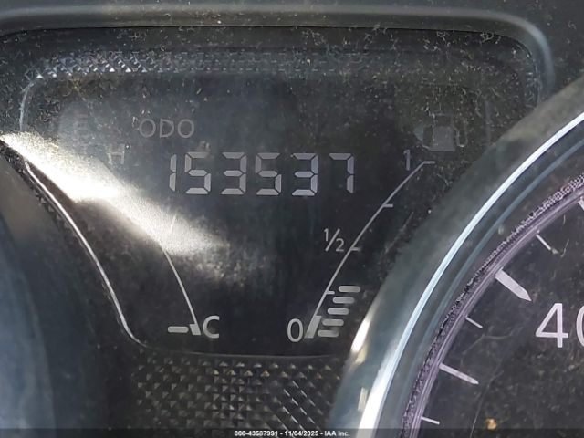 Nissan Versa Image 10