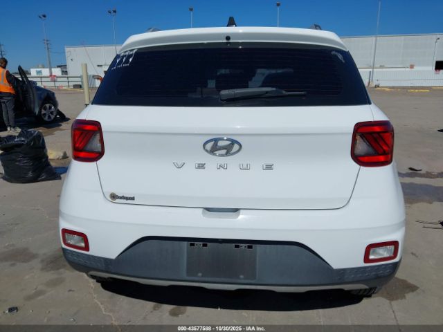 Hyundai VENUE Sel Image 14
