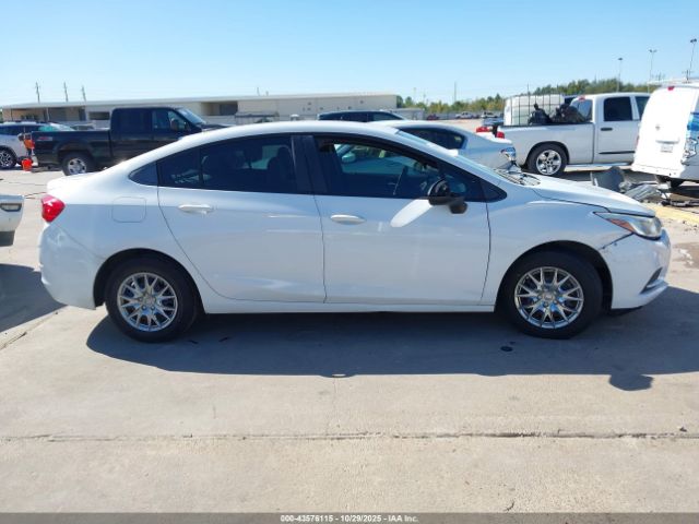 Chevrolet Cruze Ls Auto Image 15