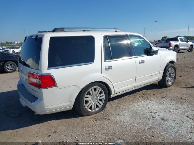 Lincoln Navigator Image 4