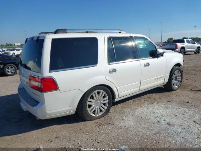 Lincoln Navigator Image 4