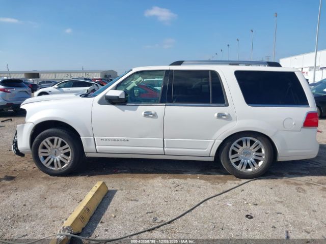 Lincoln Navigator Image 15
