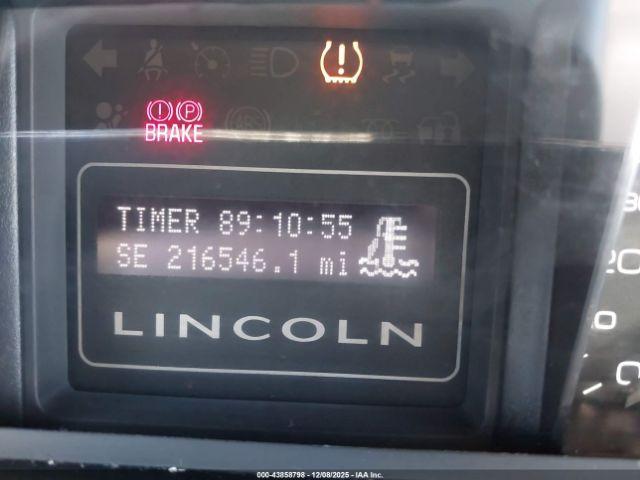 Lincoln Navigator Image 18