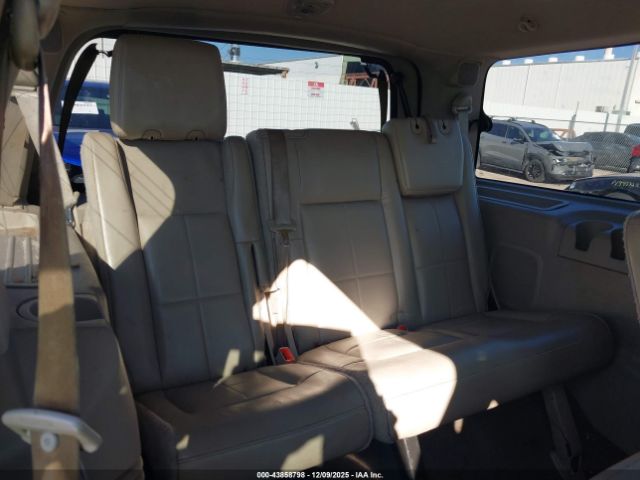 Lincoln Navigator Image 12
