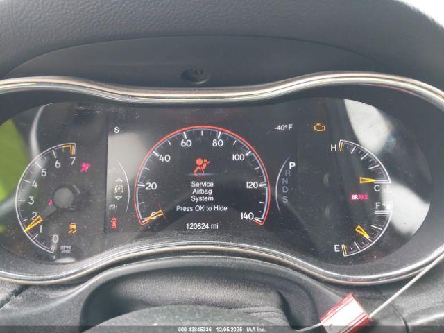 Jeep Grand Cherokee Laredo Image 7