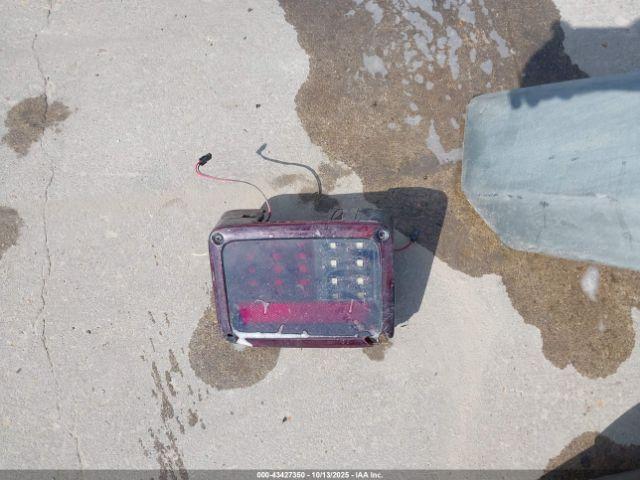 Jeep Wrangler Sport Image 17