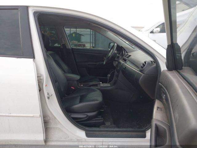 Mazda Mazda3 S Touring Image 8