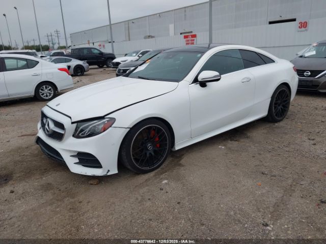 Mercedes-Benz E-Class Image 16