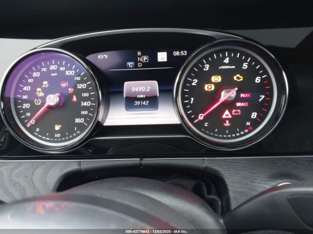 Mercedes-Benz E-Class Image 4