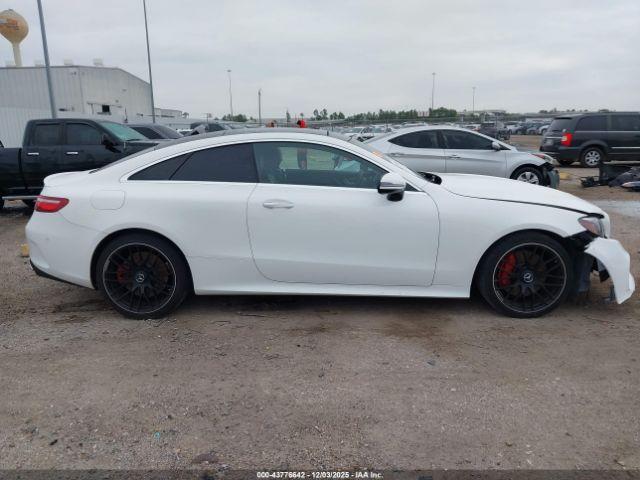 Mercedes-Benz E-Class Image 13