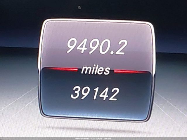 Mercedes-Benz E-Class Image 15