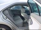 Toyota Camry Le Image 8