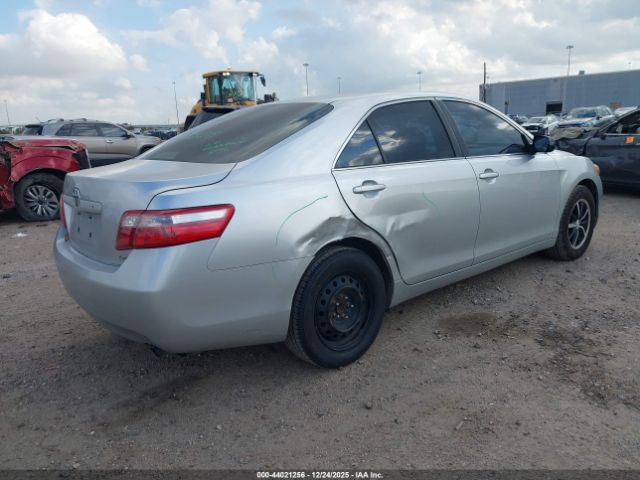 Toyota Camry Xle Image 10