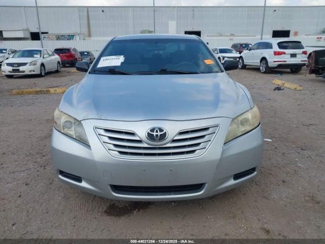 Toyota Camry Xle Image 5