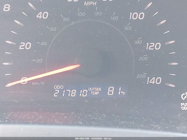 Toyota Camry Xle Image 3