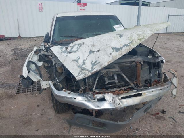 Chevrolet Silverado 1500 Ls Image 10