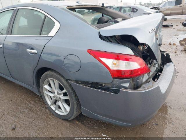 Nissan Maxima 3.5 Sv Image 14