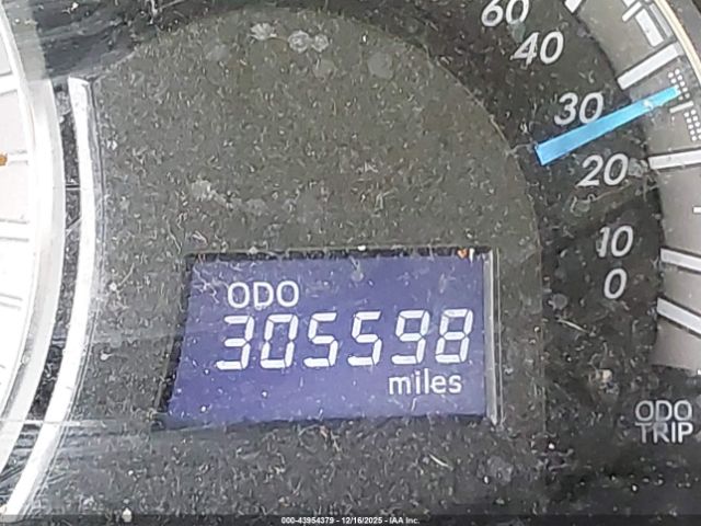 Toyota Camry Se Image 16