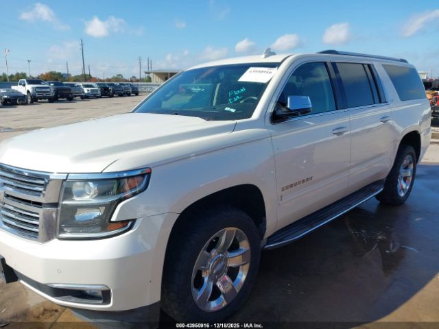 Chevrolet Suburban 1500 Ltz Image 3