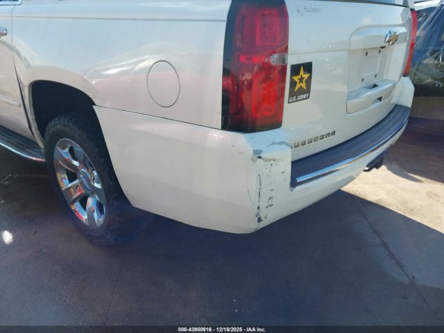 Chevrolet Suburban 1500 Ltz Image 4