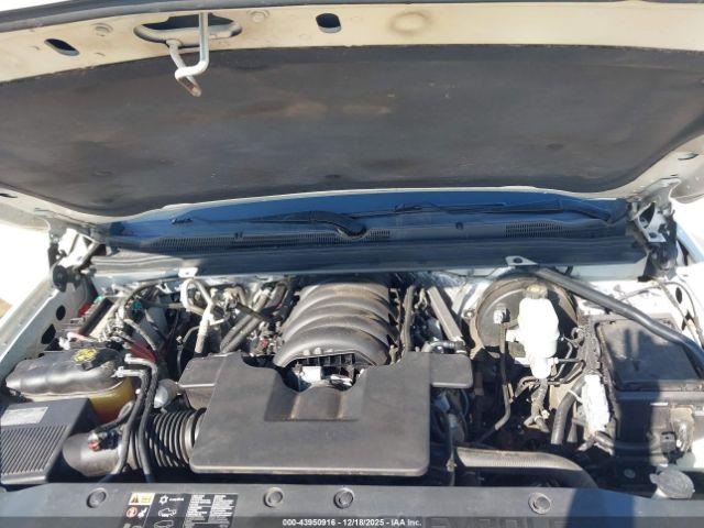 Chevrolet Suburban 1500 Ltz Image 6